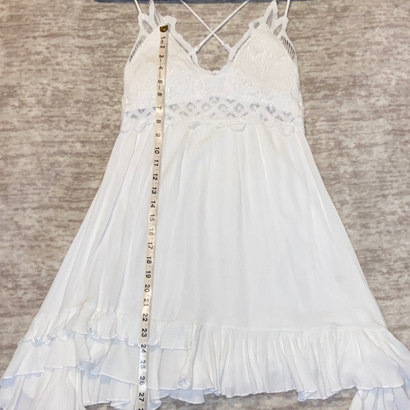 LA MIEL White Dress - Picture 5 of 6